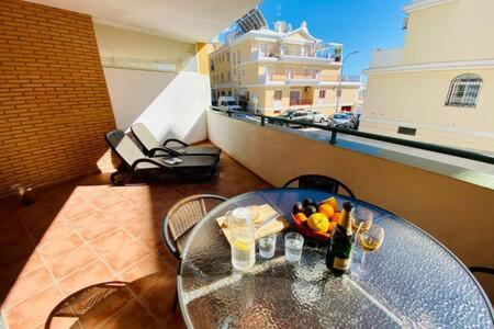 Precioso apartamento con parking en la playa de Burriana Nerja Exterior foto