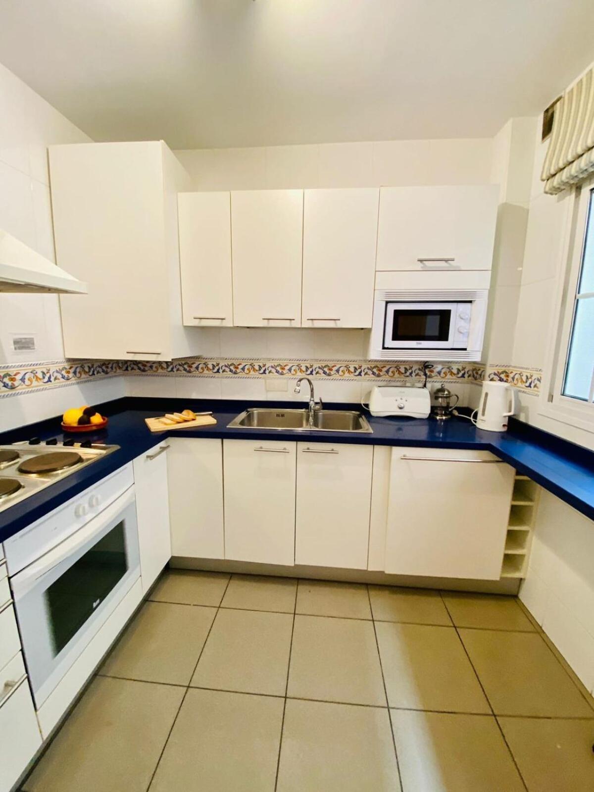 Precioso apartamento con parking en la playa de Burriana Nerja Exterior foto