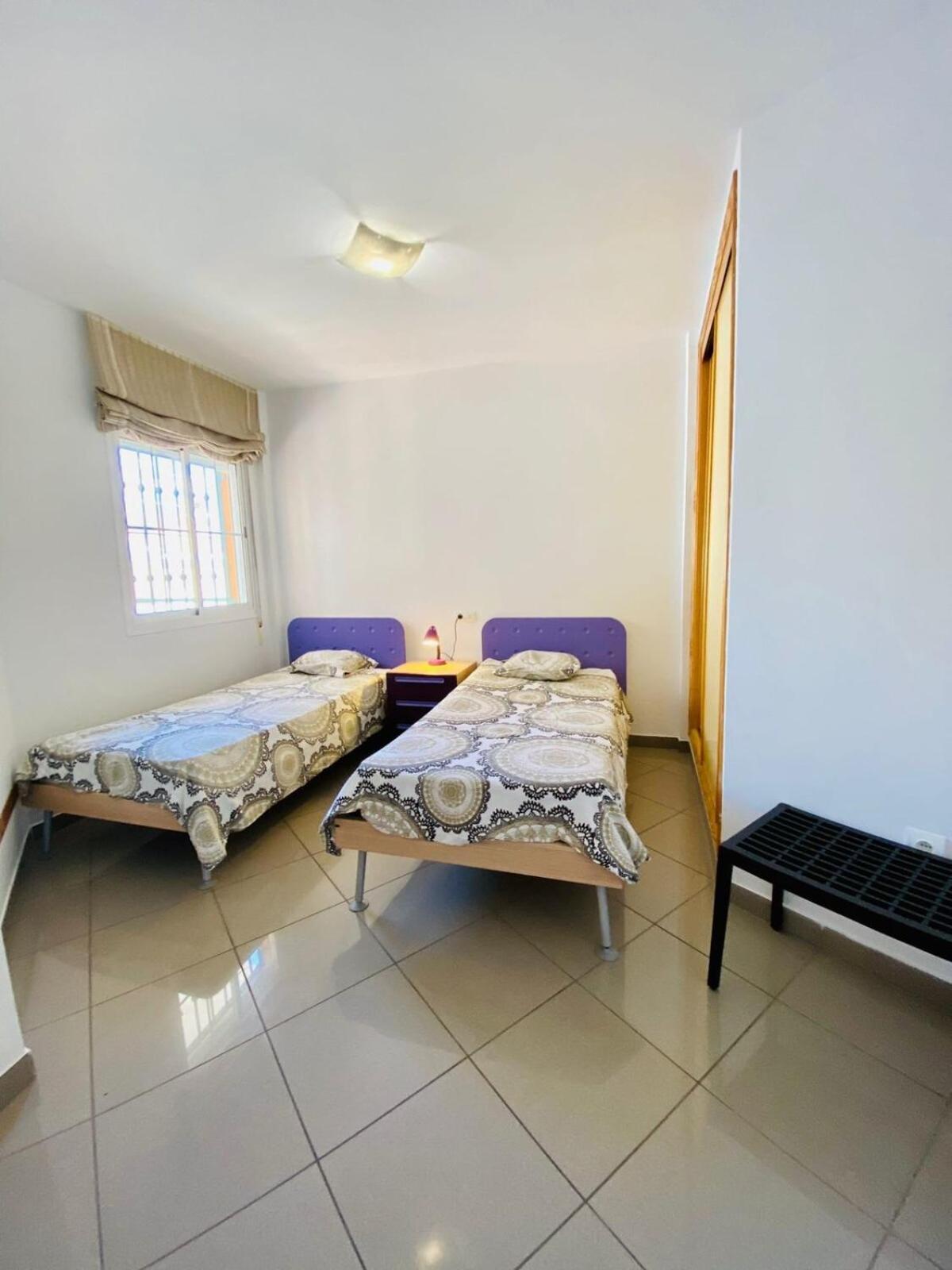 Precioso apartamento con parking en la playa de Burriana Nerja Exterior foto